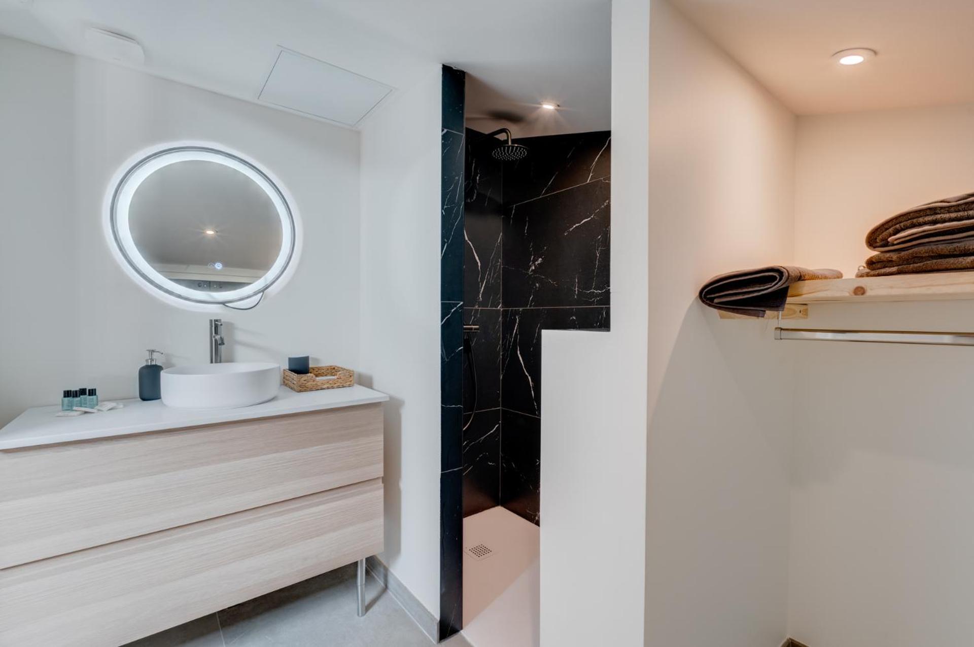 툴루즈 Style Et Caractere, Climatisation 아파트 외부 사진